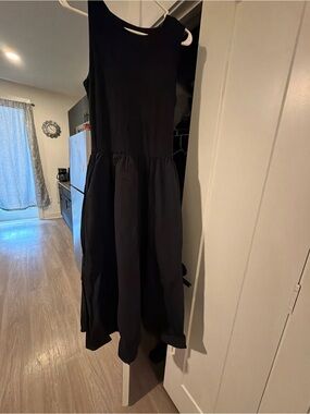 Commense Black Sleeveless Backless Midi Dress